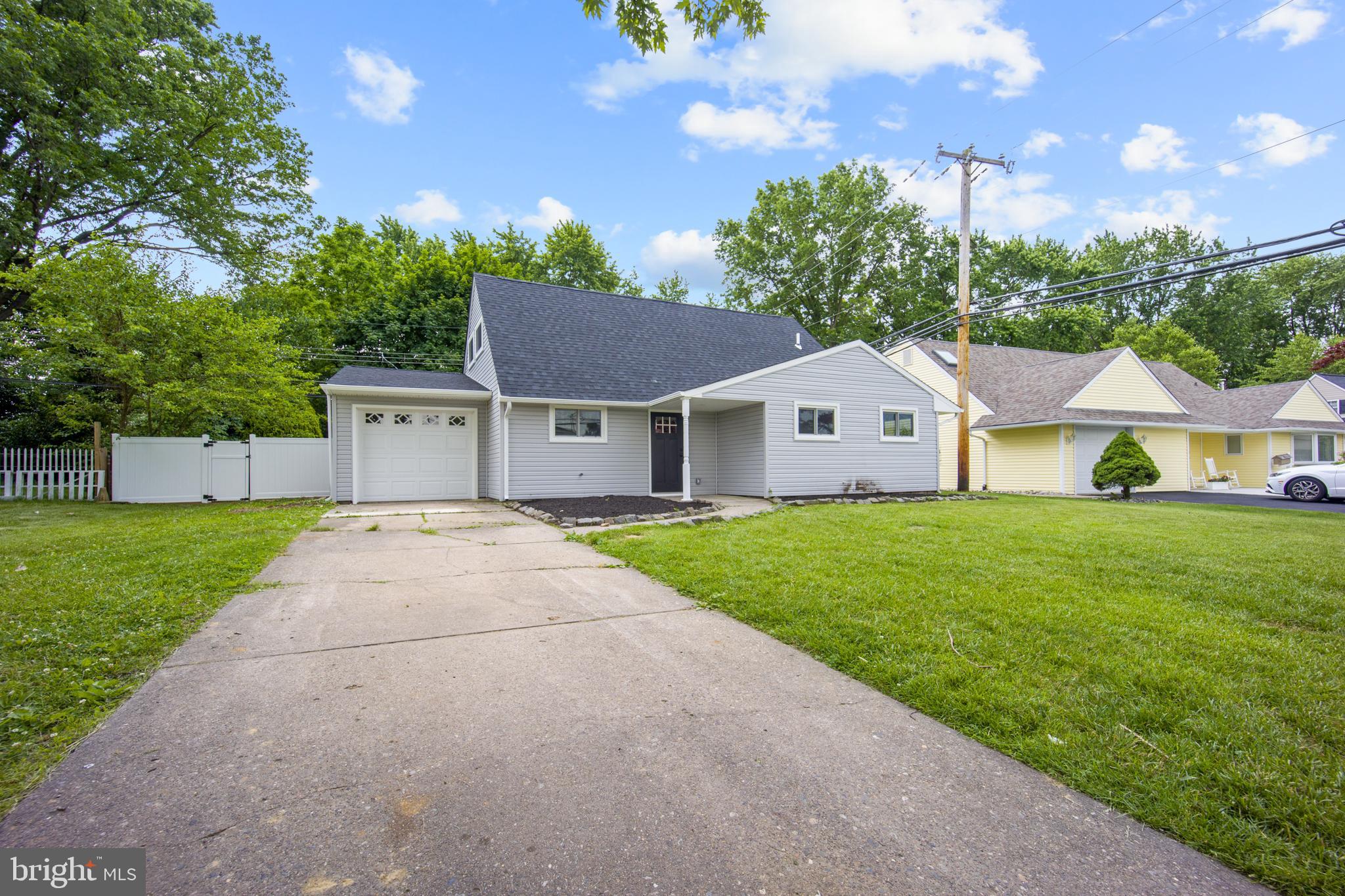 80 Hollow Road Levittown, PA 19056 - Photo 2 of 31 Gallery Image 2