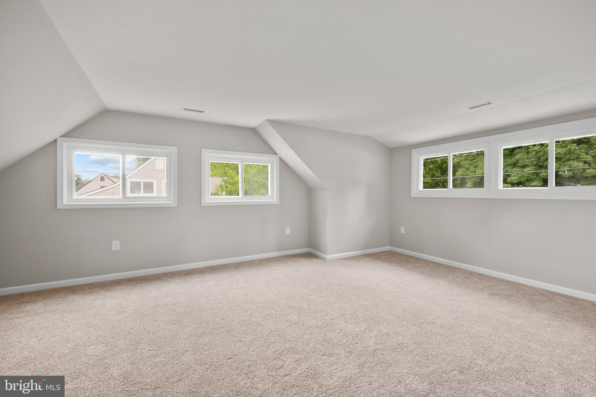 80 Hollow Road Levittown, PA 19056 - Photo 23 of 31 Gallery Image 23