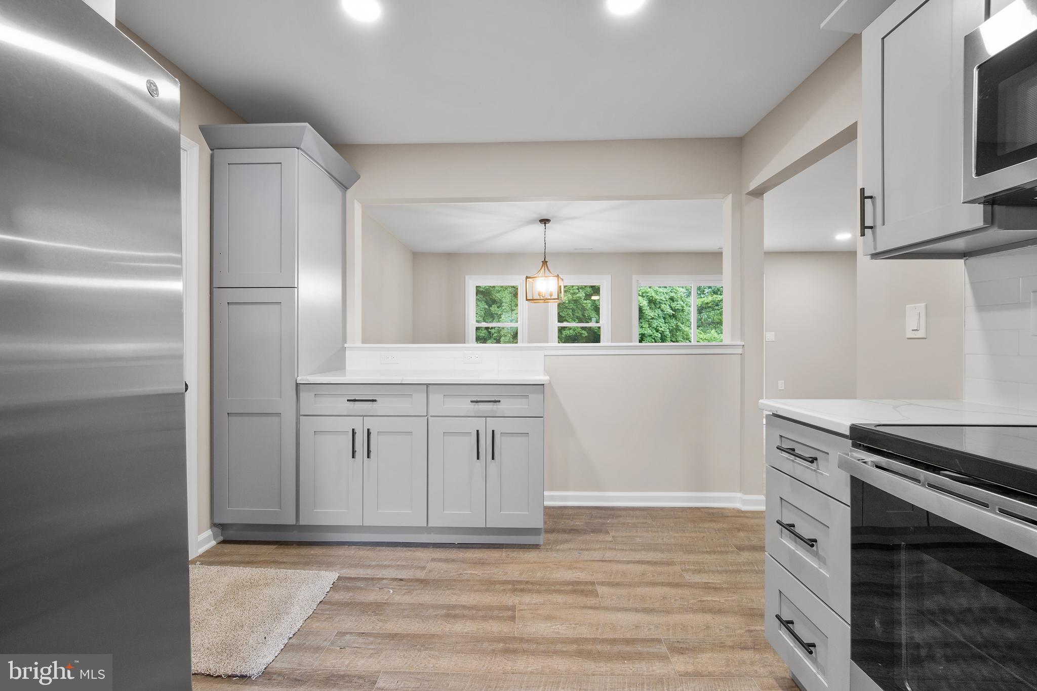 80 Hollow Road Levittown, PA 19056 - Photo 6 of 31 Gallery Image 6