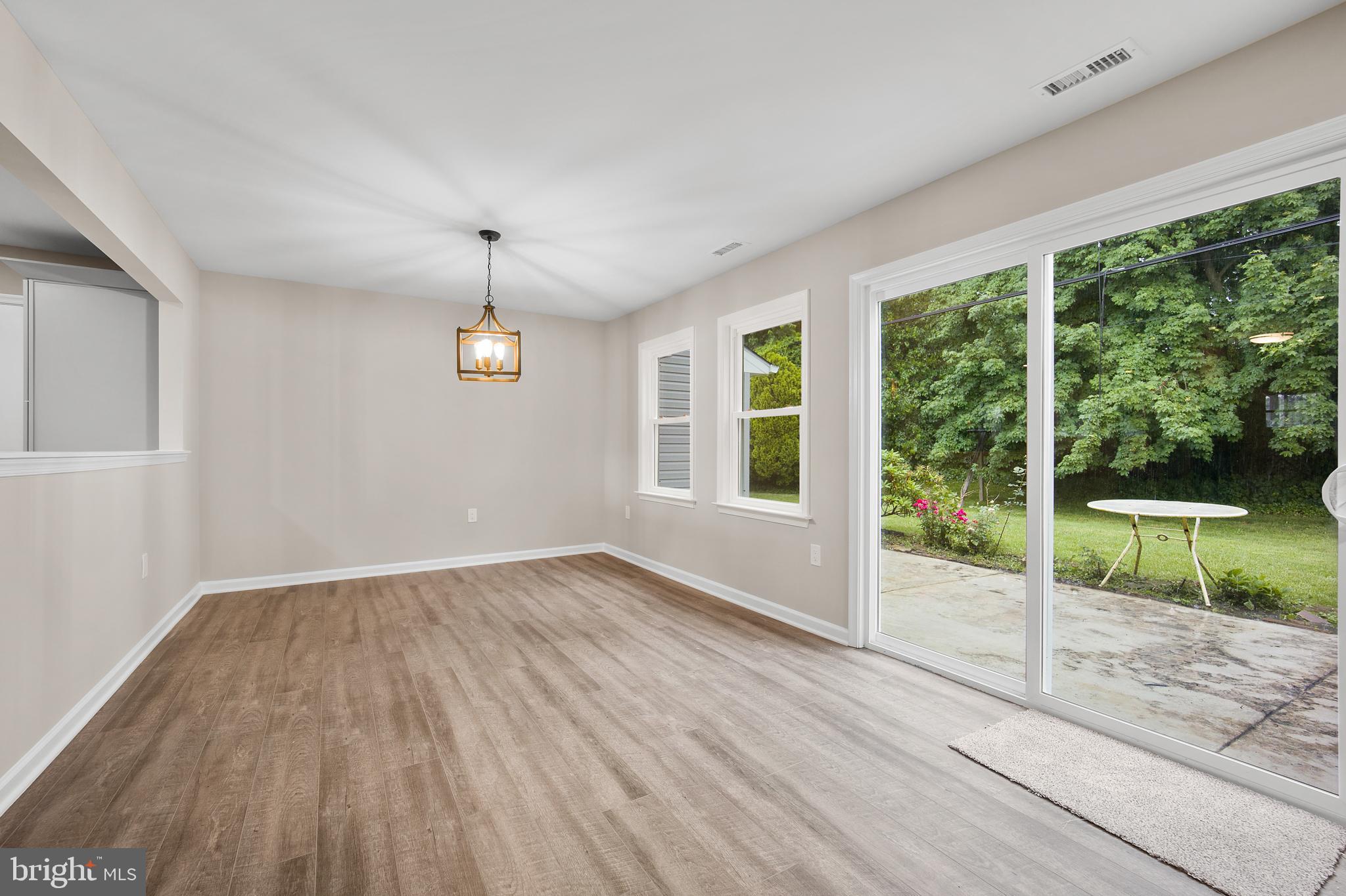80 Hollow Road Levittown, PA 19056 - Photo 7 of 31 Gallery Image 7