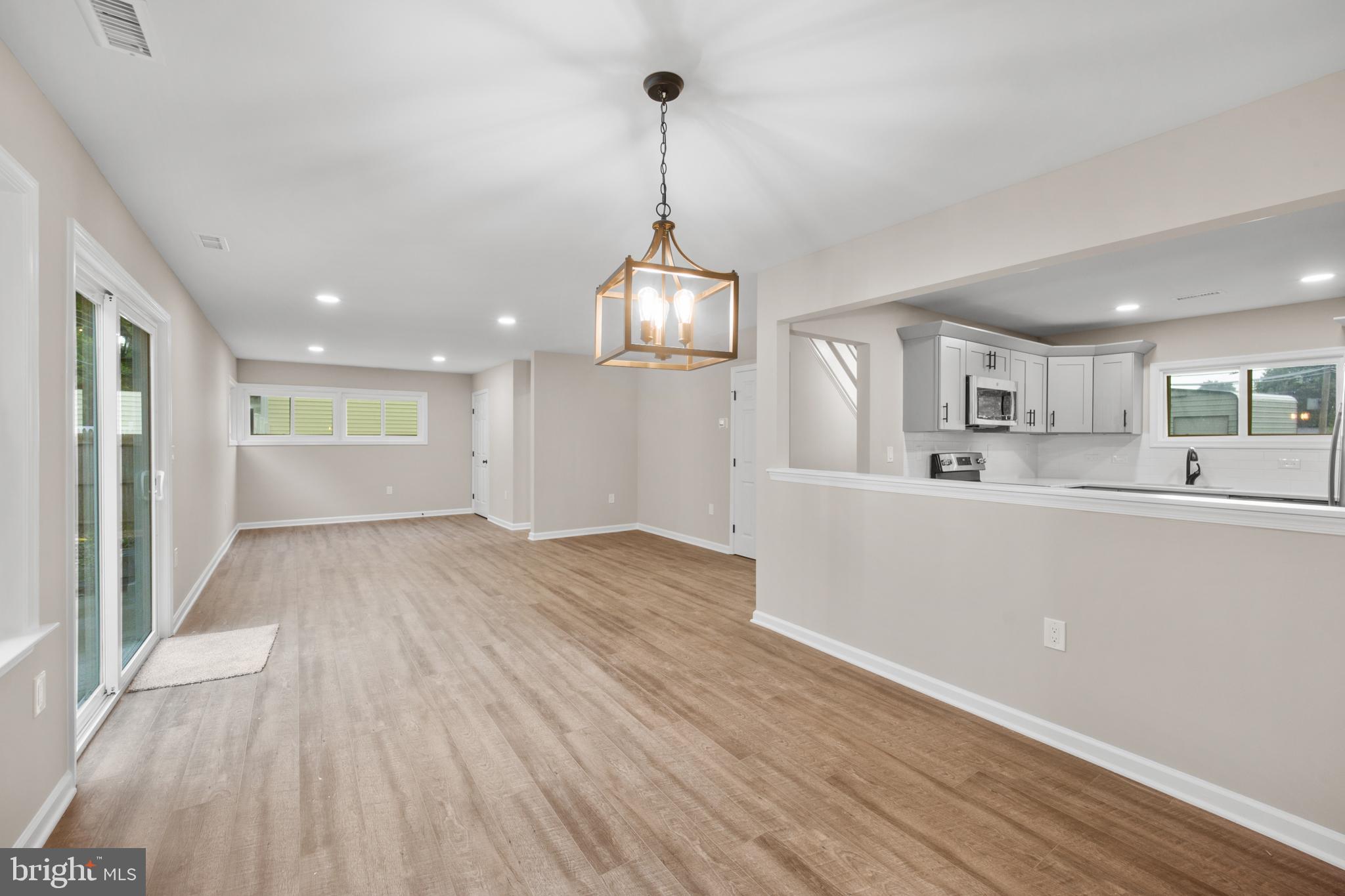 80 Hollow Road Levittown, PA 19056 - Photo 10 of 31 Gallery Image 10
