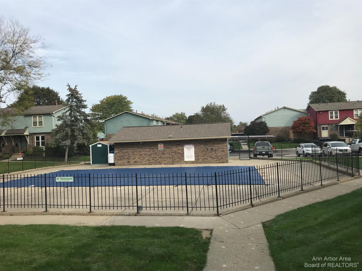 253 North Maple Road Saline, MI 48176 - Photo 8 of 10 Photo 8