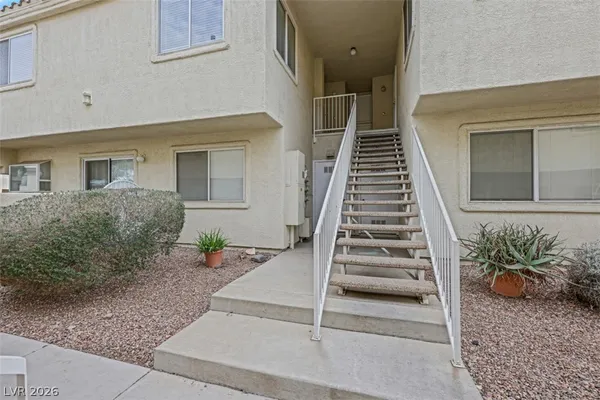 $1,300 | 719 Anne Lane, Henderson, NV 89015