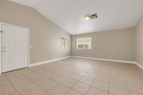 $1,300 | 719 Anne Lane, Henderson, NV 89015