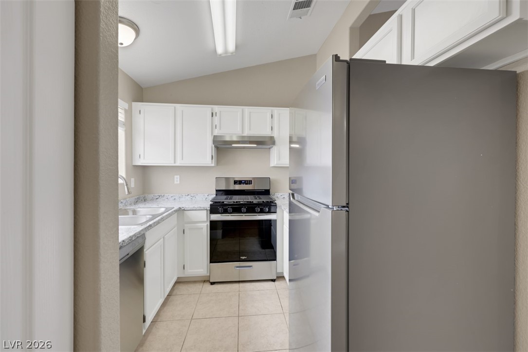 719 Anne Lane Henderson, NV 89015 - Photo 8 of 18