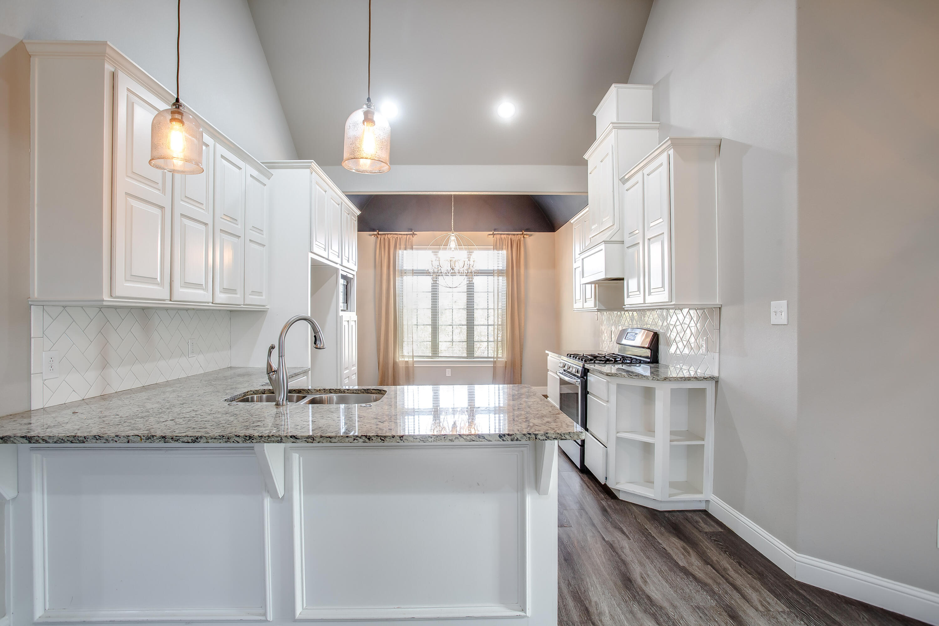 2007 101st Street Lubbock, TX 79423 - Photo 5 of 18 2007-102