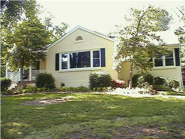 5427 Winding Road Louisville, KY 40214 - Photo 1 of 25 Primary Photo