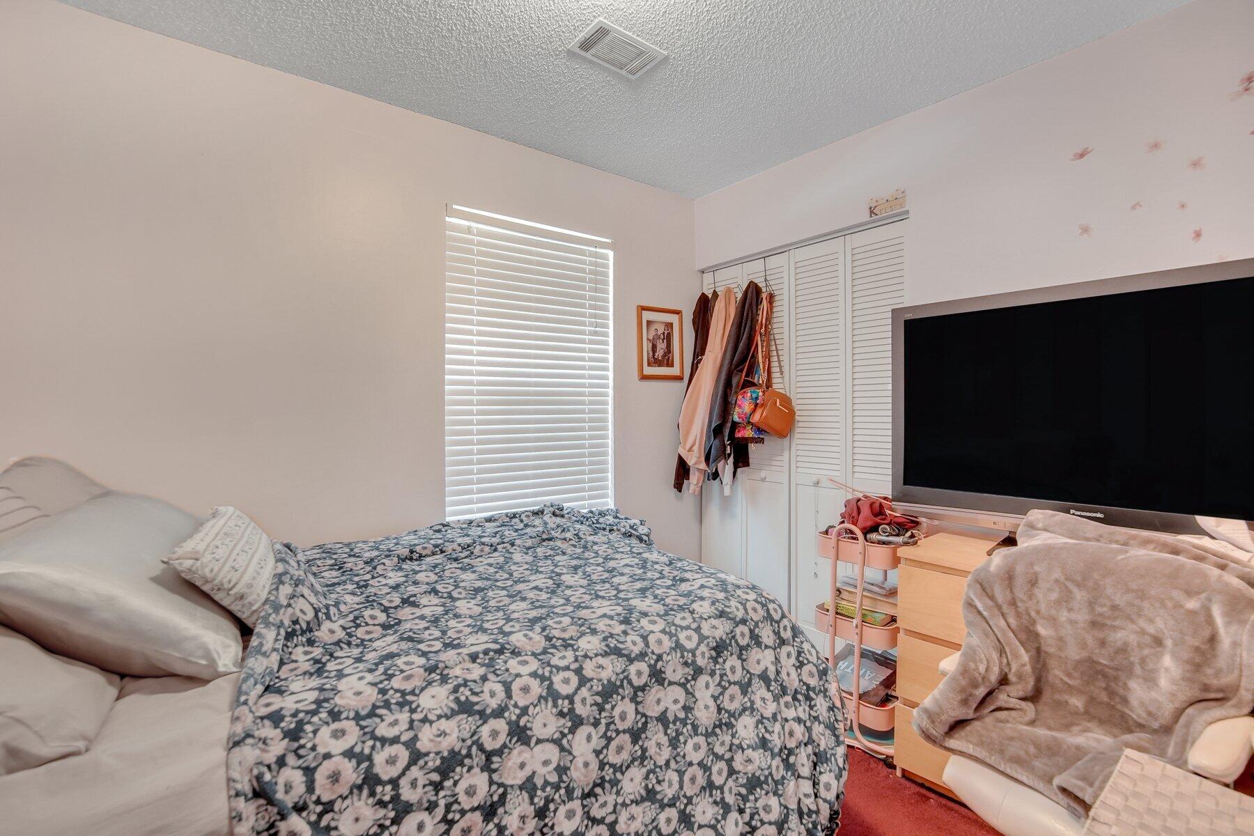 114 Cambridge Road Summerville, SC 29486 - Photo 11 of 17 A7406138.jpg-SMALL