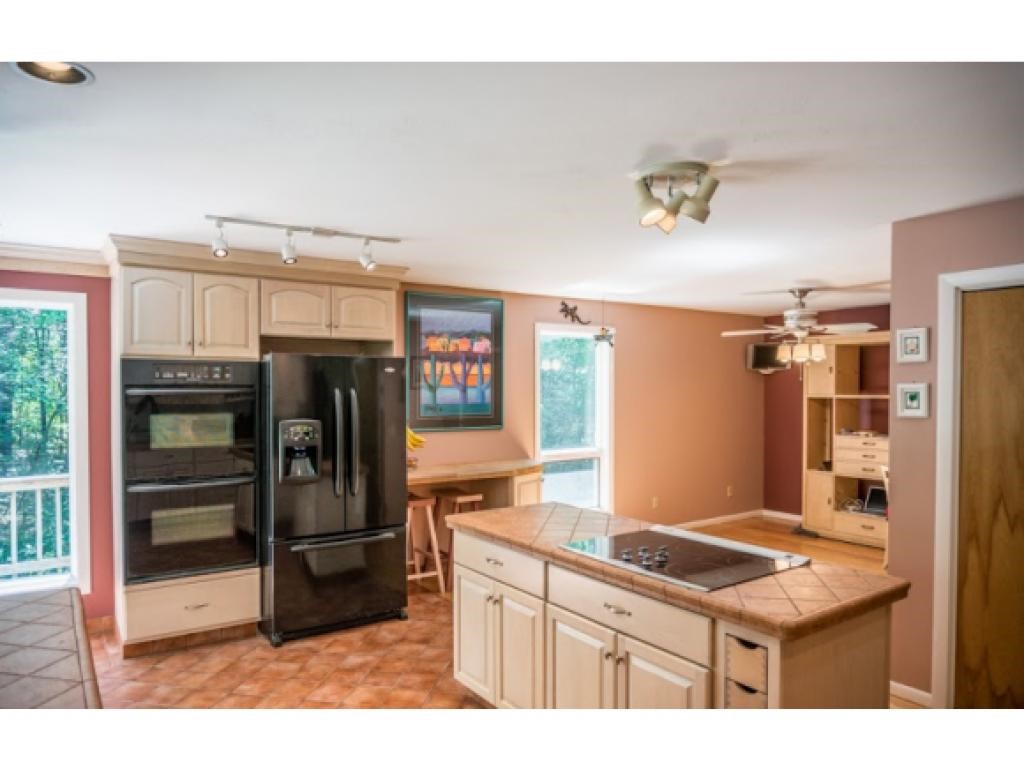 92 Mooar Hill Road Hollis, NH 03049 - Photo 15 of 29