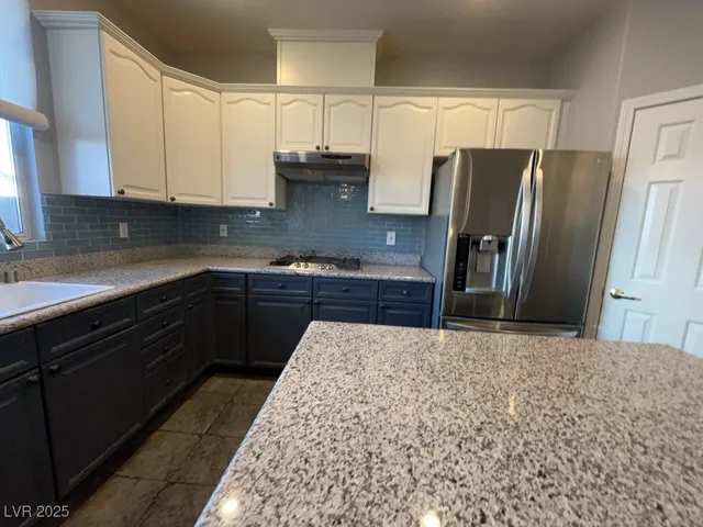 $2,500 | 3824 Cape Royal Street, Las Vegas, NV 89147