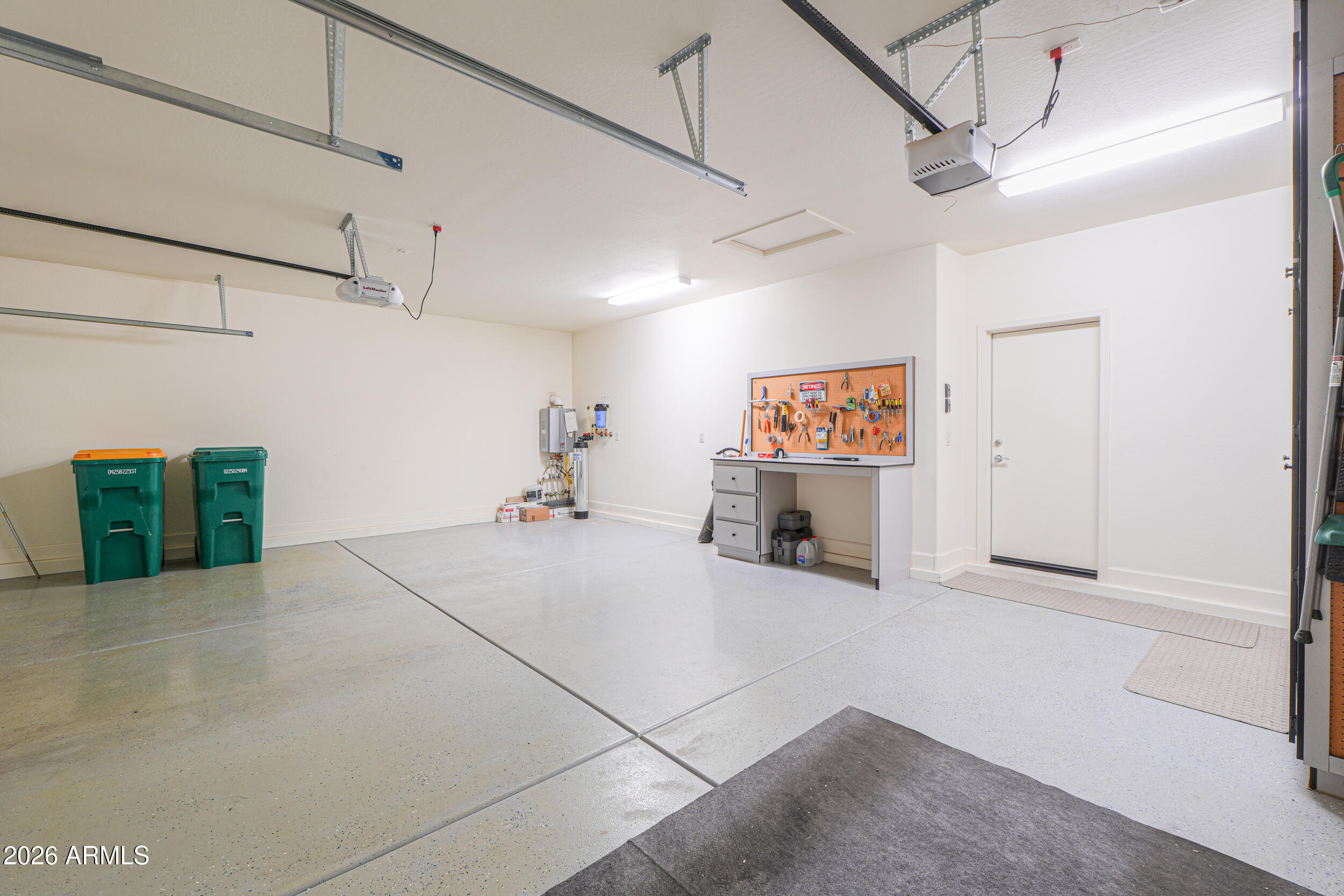 5048 North Scottsdale Road Eloy, AZ 85131 - Photo 34 of 53 a view of a garage