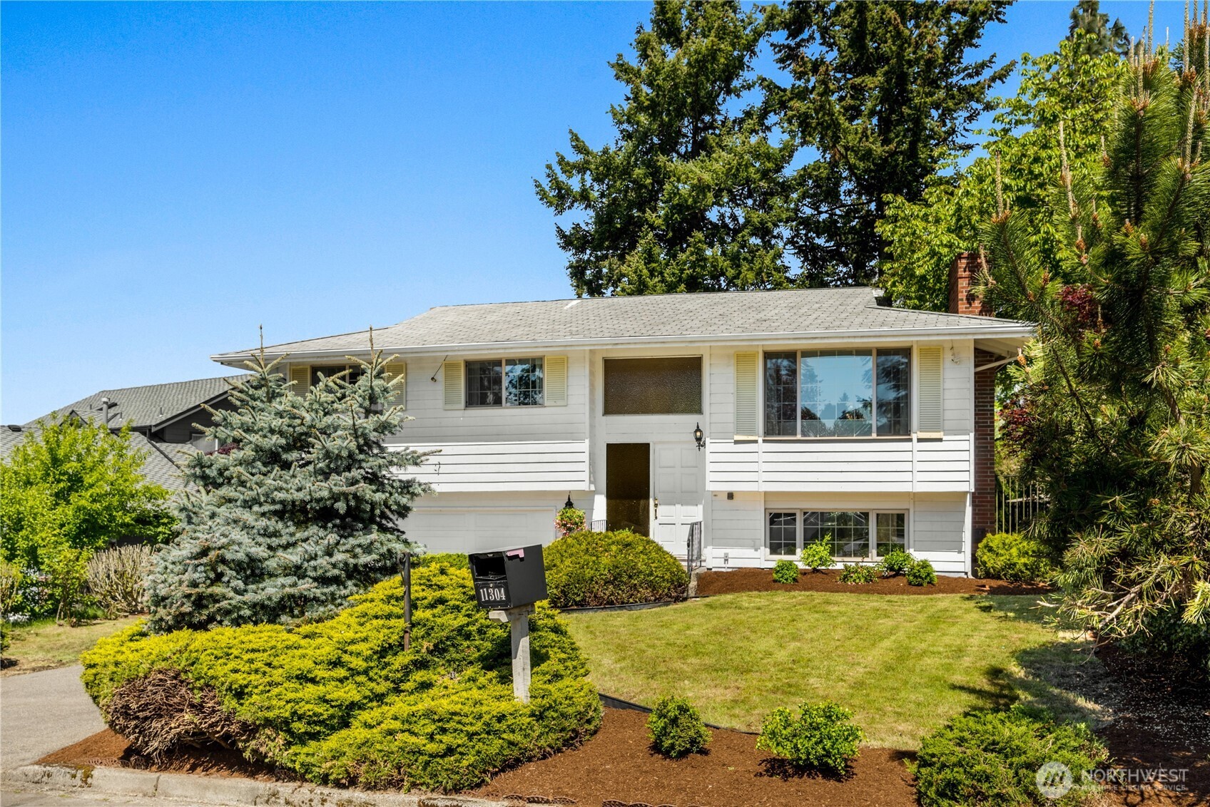 11304 Southeast 179th Street Renton, WA 98055 - Photo 1 of 38