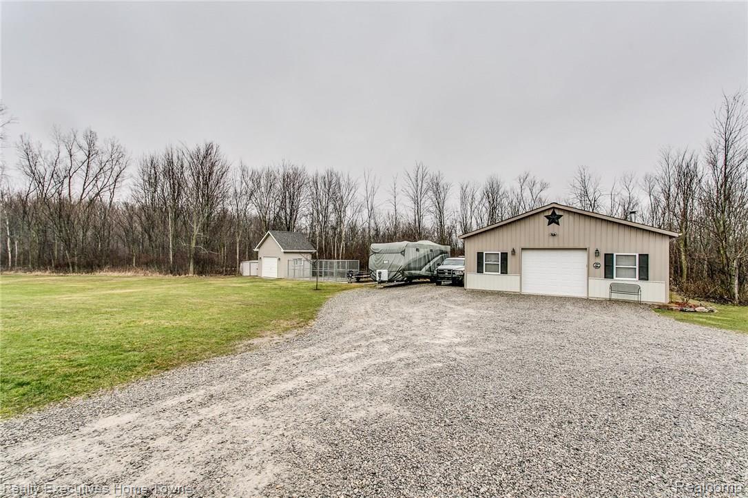 9696 Oatman Road Avoca, MI 48006 - Photo 6 of 35 9696 Oatman-6.jpg