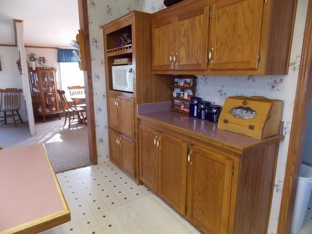 8724 Hathaway Road Churubusco, IN 46723 - Photo 14 of 36