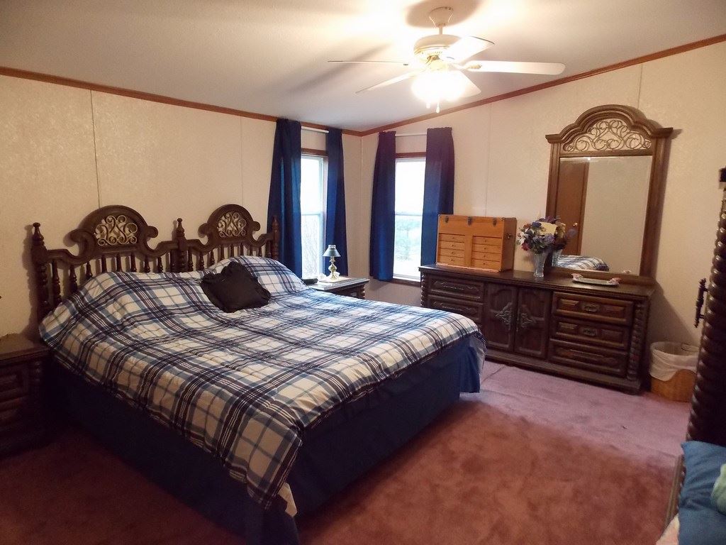 8724 Hathaway Road Churubusco, IN 46723 - Photo 3 of 36