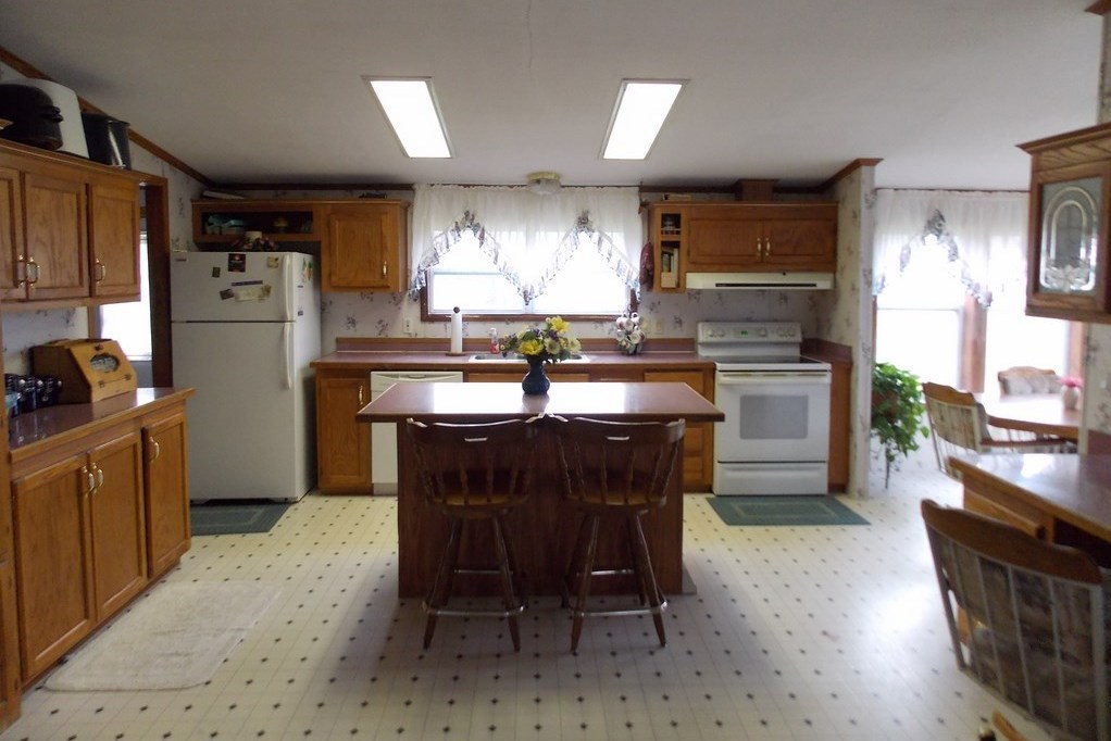 8724 Hathaway Road Churubusco, IN 46723 - Photo 5 of 36