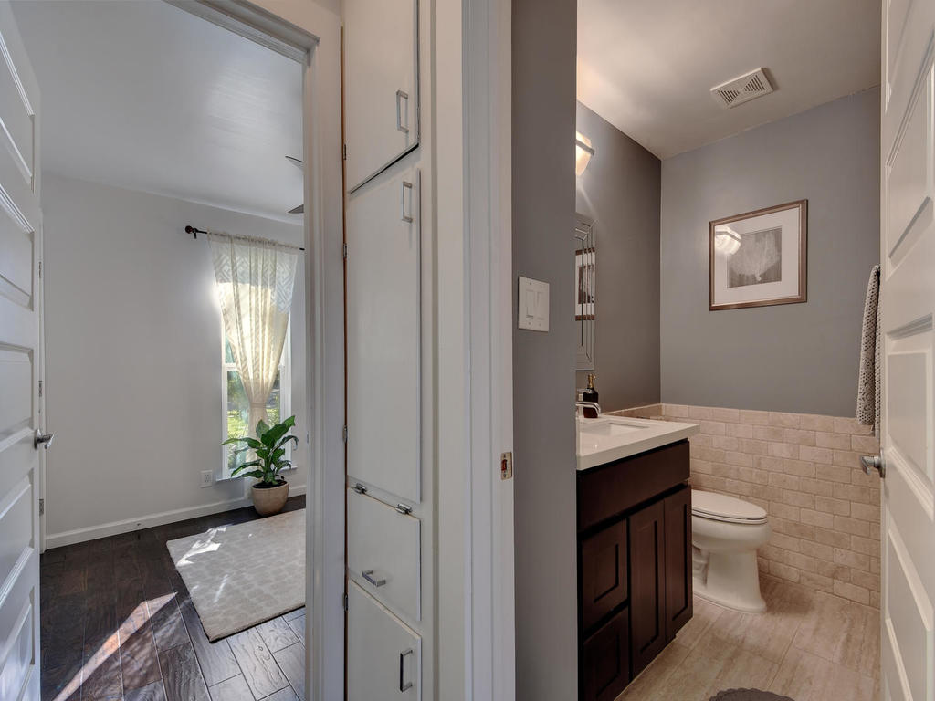 5320 Presidio Road Austin, TX 78745 - Photo 22 of 37