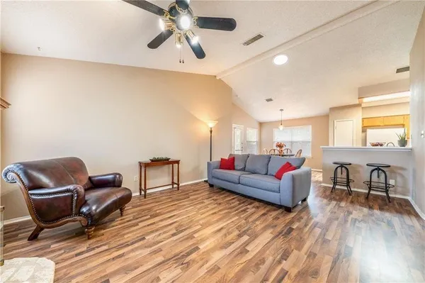 $1,995 | 3010 Red Bay Drive, Cedar Park, TX 78613