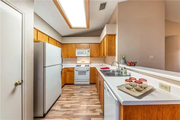 $1,995 | 3010 Red Bay Drive, Cedar Park, TX 78613