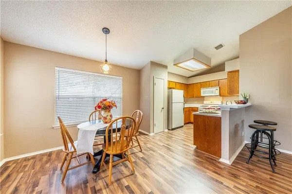 $1,995 | 3010 Red Bay Drive, Cedar Park, TX 78613