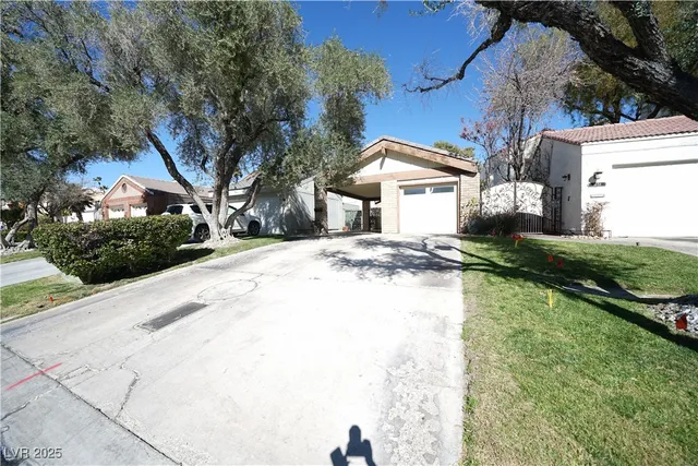 $2,195 | 3153 Bel Air Drive, Las Vegas, NV 89109