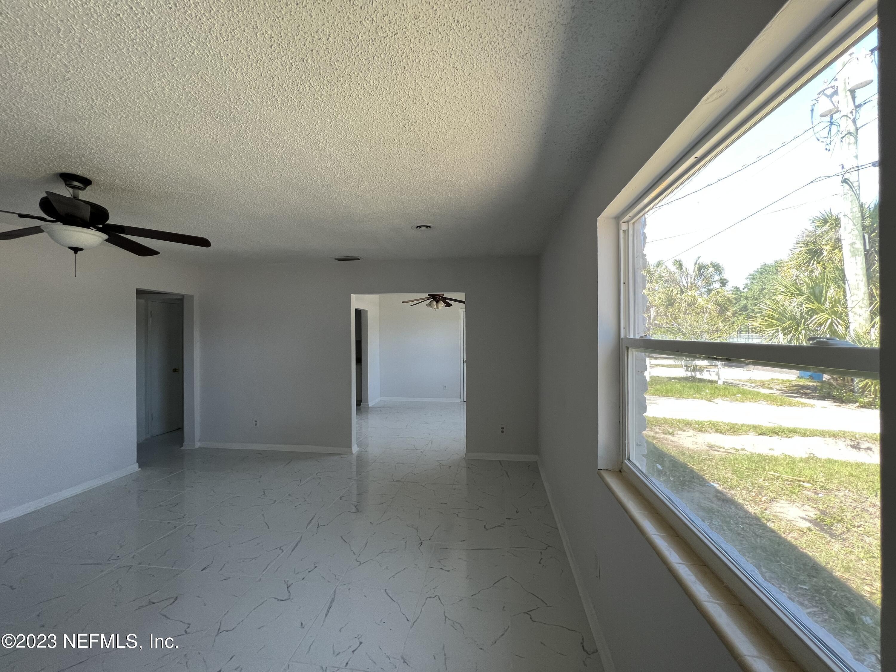 2820 Rogero Road Jacksonville, FL 32277 - Photo 4 of 55 IMG_0811