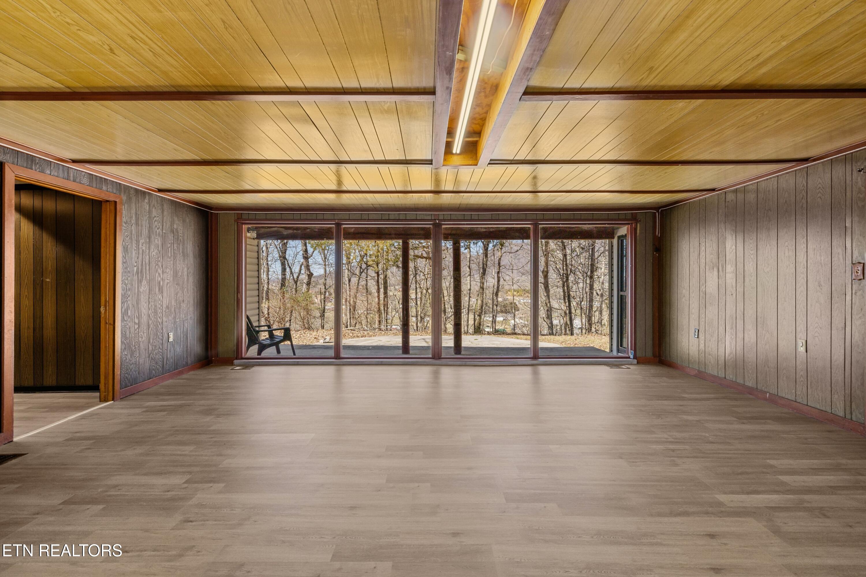 228 Old Rutledge Pike Blaine, TN 37709 - Photo 11 of 39 016-228OldRutledgePike-Blaine-TN-37709-S