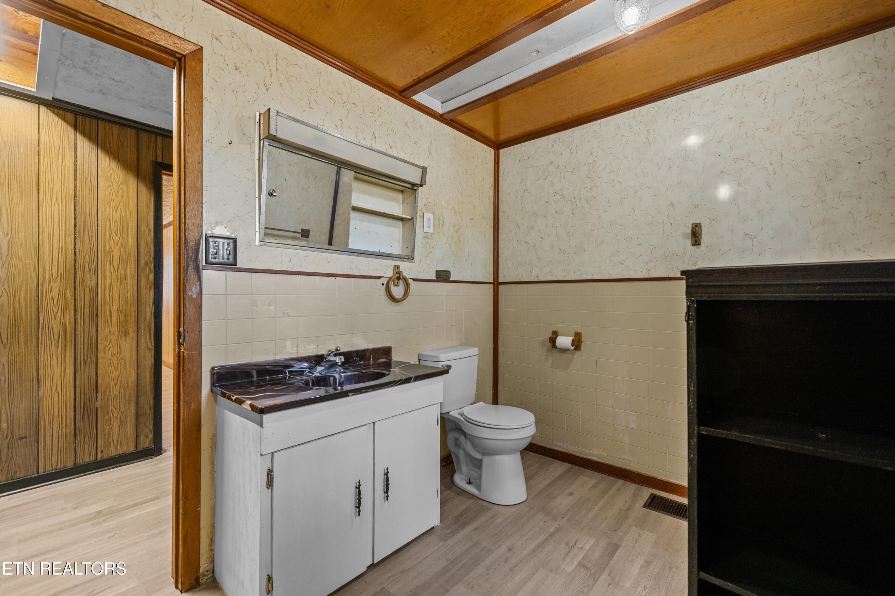 228 Old Rutledge Pike Blaine, TN 37709 - Photo 21 of 39 026-228OldRutledgePike-Blaine-TN-37709-S