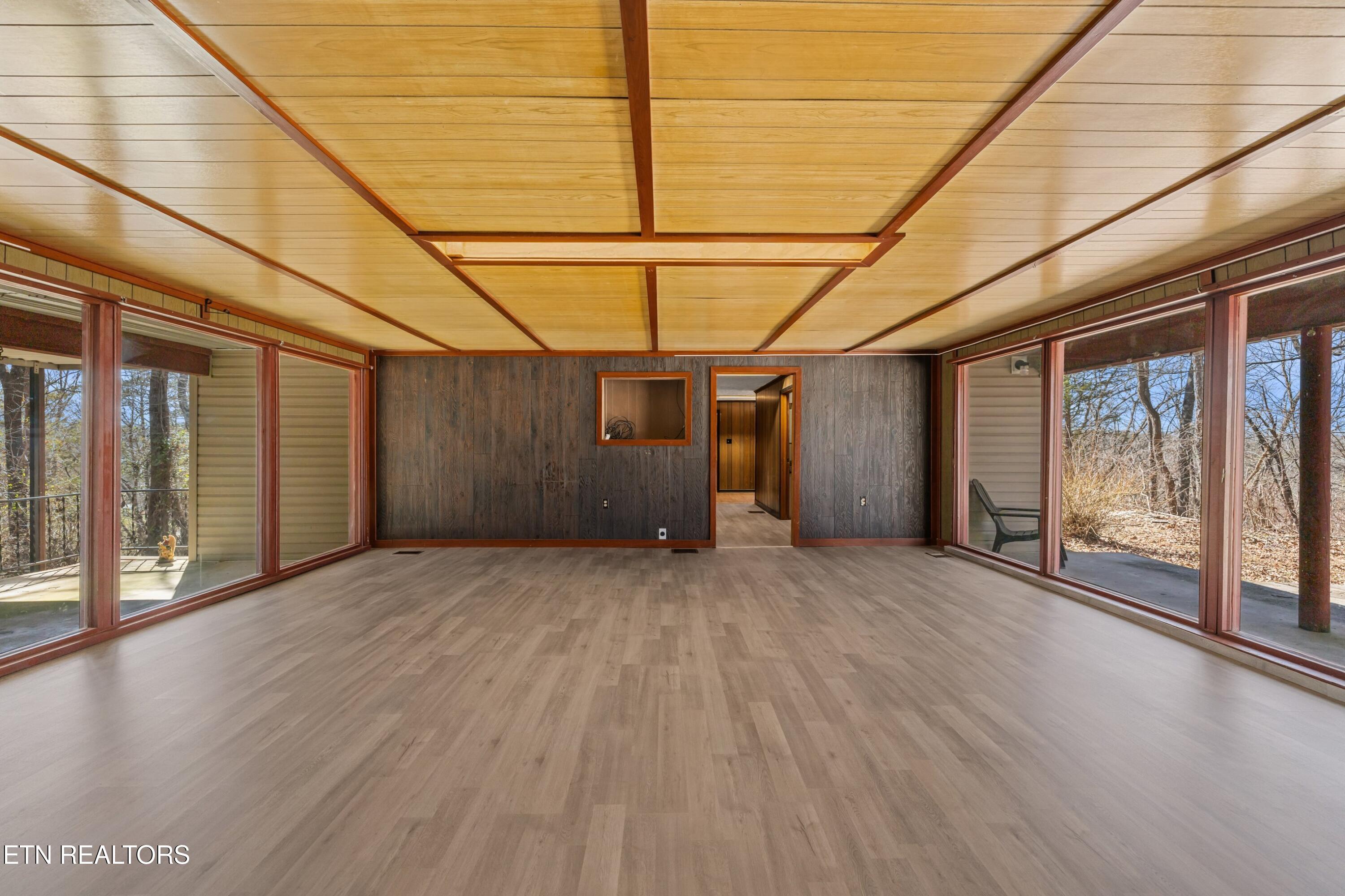 228 Old Rutledge Pike Blaine, TN 37709 - Photo 10 of 39 017-228OldRutledgePike-Blaine-TN-37709-S