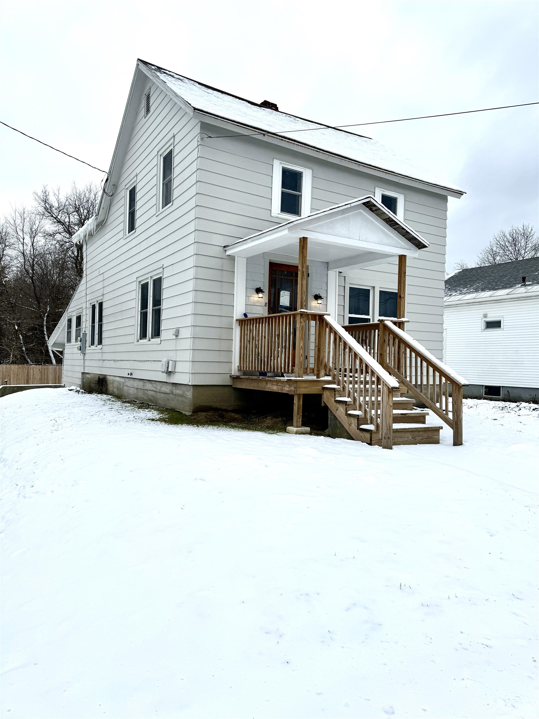 8 Vernon Street Rutland, VT 05701 - Photo 12 of 25