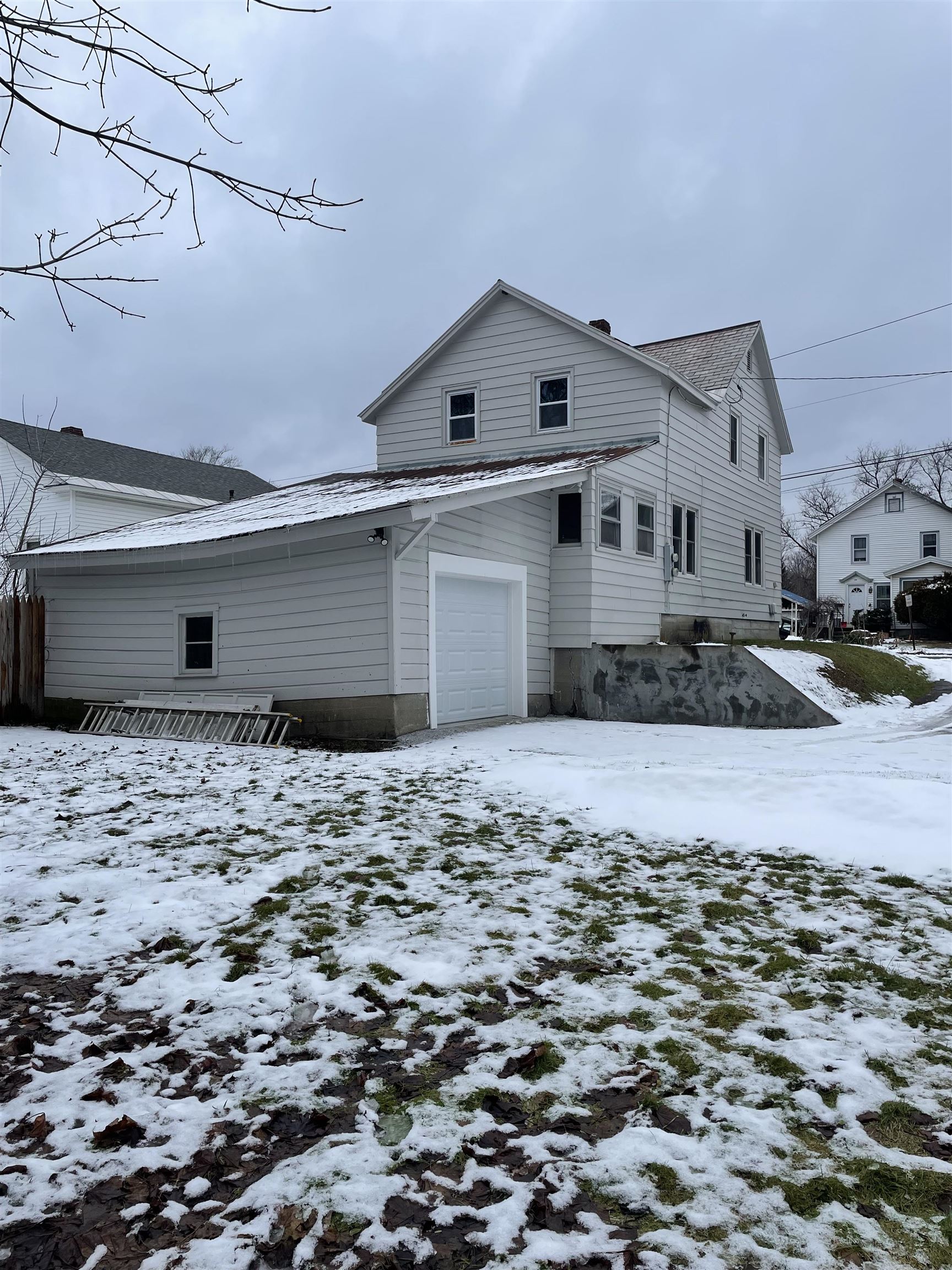 8 Vernon Street Rutland, VT 05701 - Photo 15 of 25