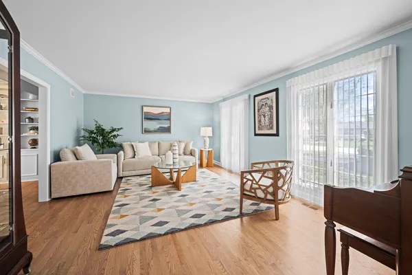 $950,000 | 508 West Marion Street, Prospect Heights, IL 60070