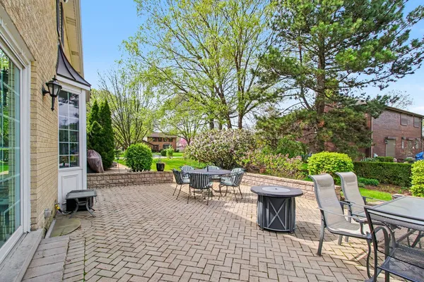 $950,000 | 508 West Marion Street, Prospect Heights, IL 60070