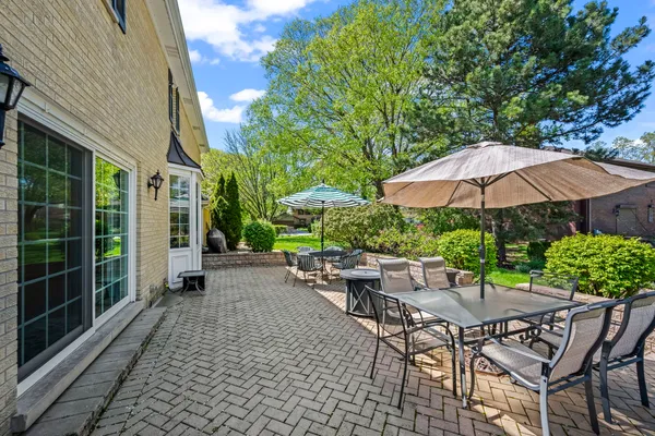 $950,000 | 508 West Marion Street, Prospect Heights, IL 60070