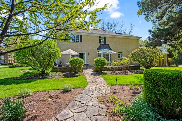 $950,000 | 508 West Marion Street, Prospect Heights, IL 60070