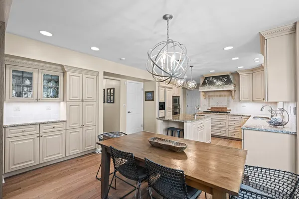 $950,000 | 508 West Marion Street, Prospect Heights, IL 60070