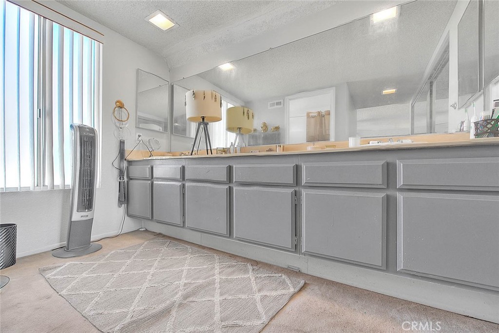 8 Tanglewood Drive Phillips Ranch, CA 91766 - Photo 42 of 71 Double vanity sinks.