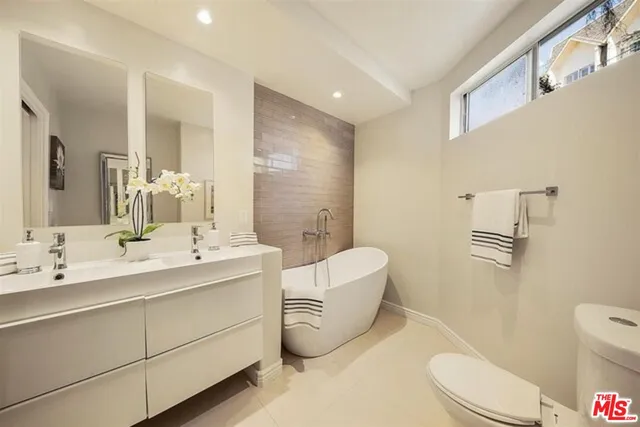 $4,500 | 2345 Roscomare Road, Unit 201, Los Angeles, CA 90077