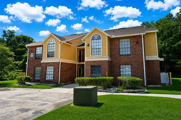 $2,200 | 8752 Mallard Reserve Drive, Unit 203, Tampa, FL 33614