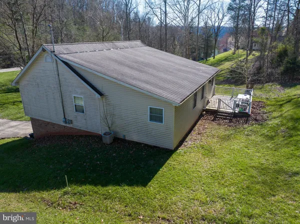 $274,900 | 107 Joseph Crossing, Eleanor, WV 25070