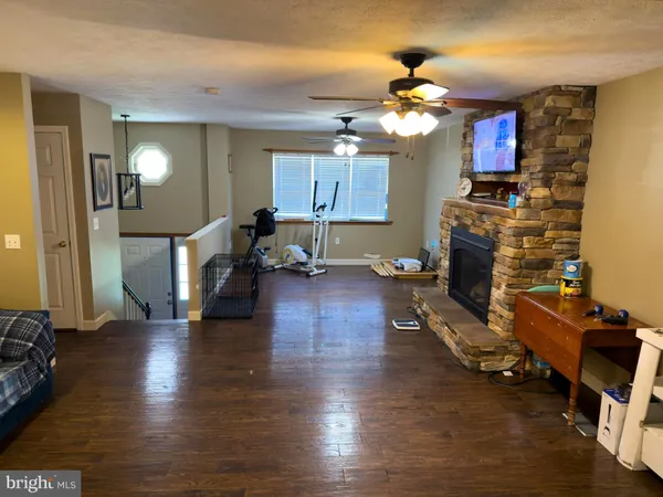 $274,900 | 107 Joseph Crossing, Eleanor, WV 25070