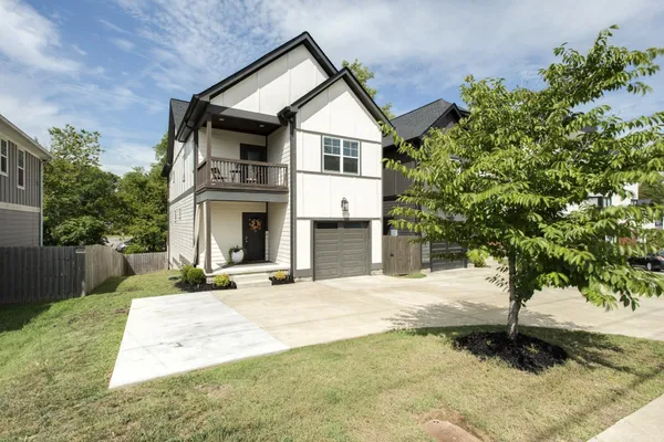 $2,995 | 2221 24th Avenue North, Unit A, Nashville, TN 37208