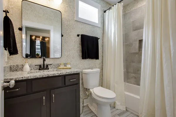 $2,995 | 2221 24th Avenue North, Unit A, Nashville, TN 37208