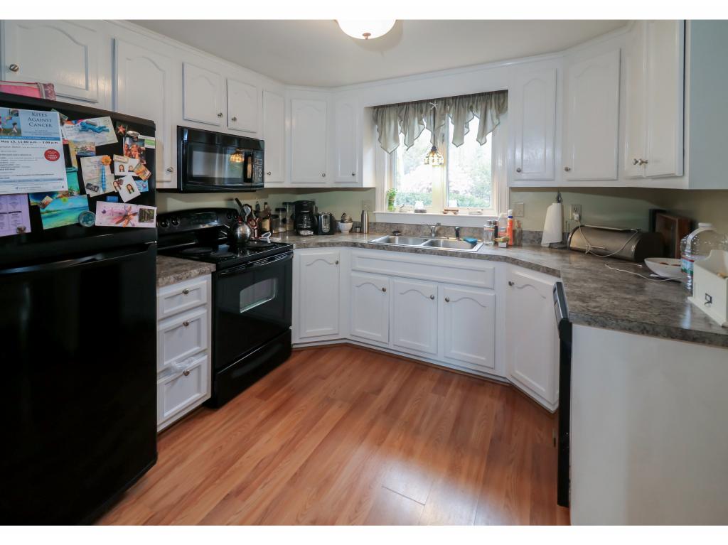 18 Coach Road, Unit 18 Exeter, NH 03833 - Photo 3 of 16