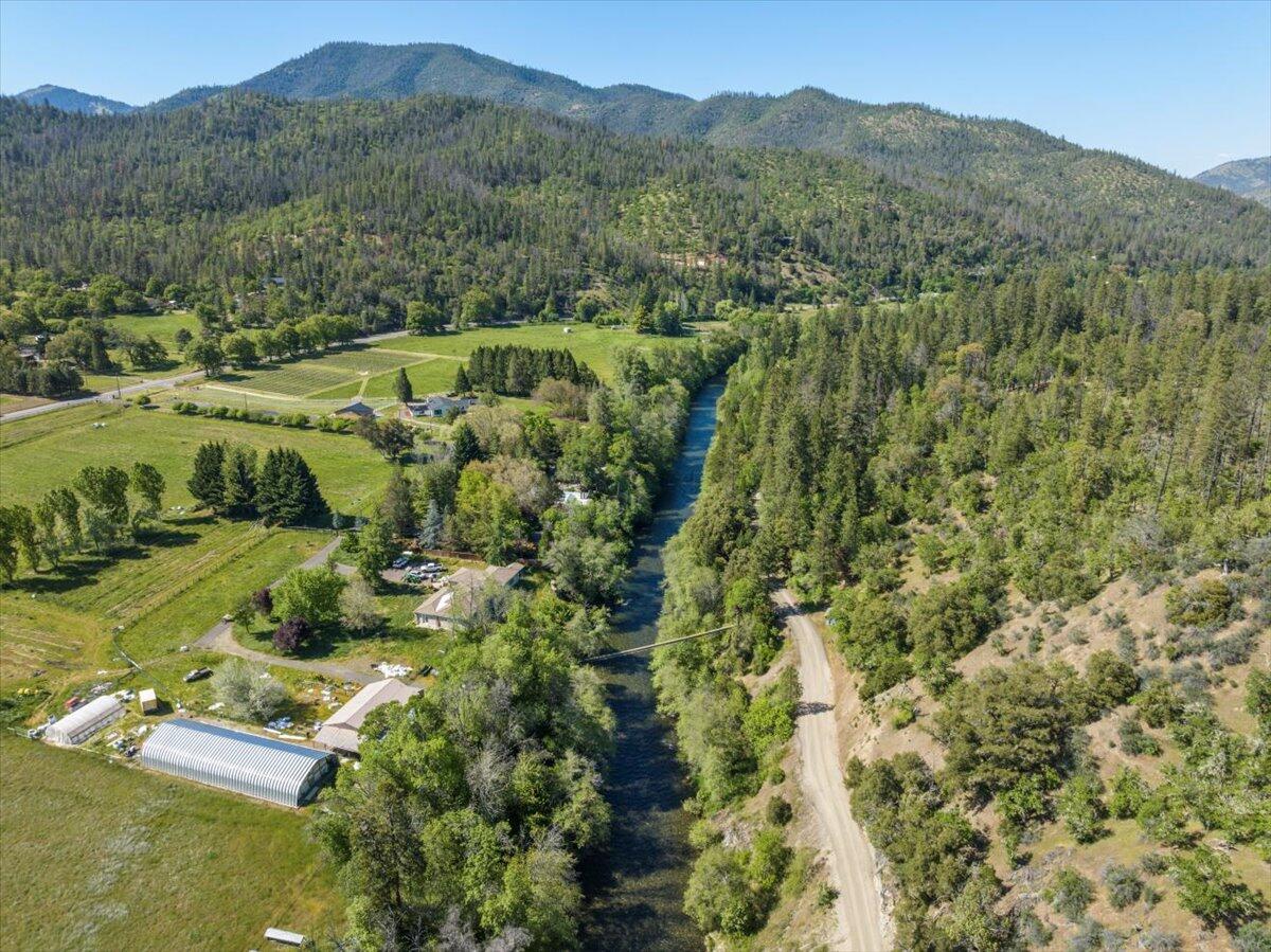 7813 Upper Applegate Road Jacksonville, OR 97530 - Photo 9 of 81 Aerial Down River