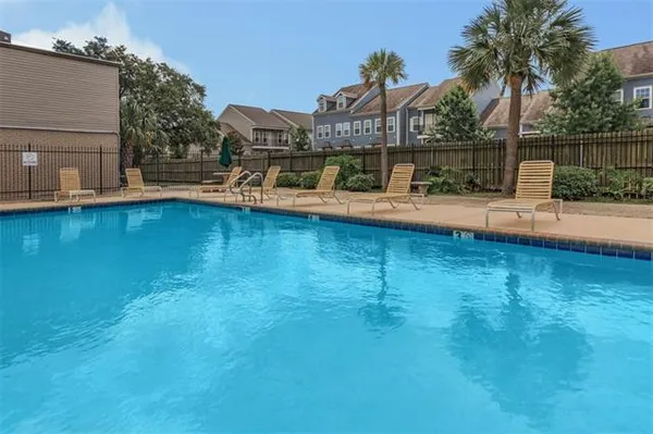 $982 | 7019 Crowder Boulevard, Unit 143, New Orleans, LA 70127