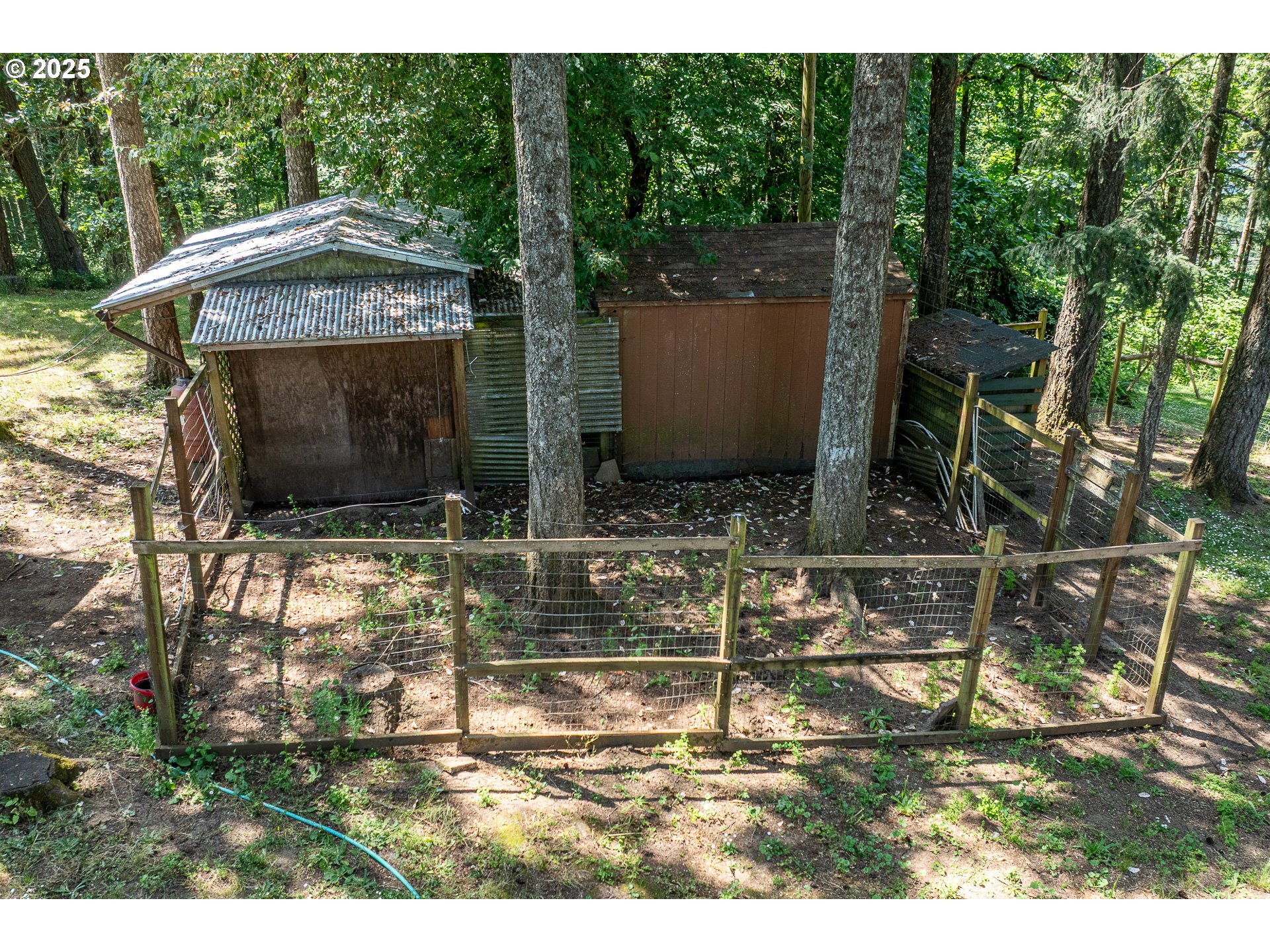 32468 Dillard Road Eugene, OR 97405 - Photo 24 of 28 a view of outdoor space with seating area