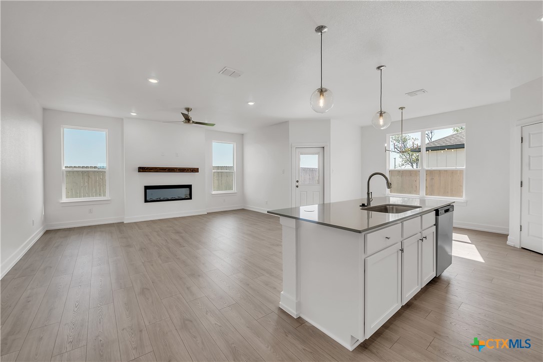 8821 Ponderosa Pine Road Temple, TX 76502 - Photo 5 of 16 Please note: These interior photos are not of the actual home but are from a previously completed home with a similar floor plan. Finishes, features, and layout may vary.*