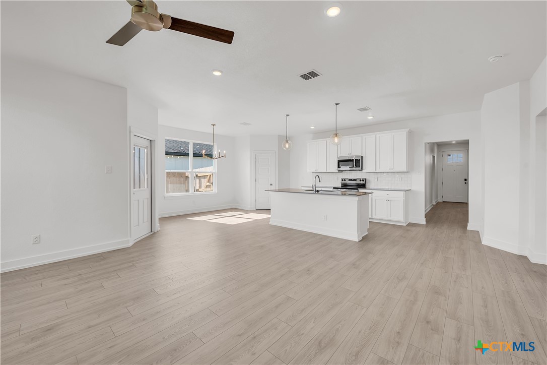 8821 Ponderosa Pine Road Temple, TX 76502 - Photo 6 of 16 Please note: These interior photos are not of the actual home but are from a previously completed home with a similar floor plan. Finishes, features, and layout may vary.*