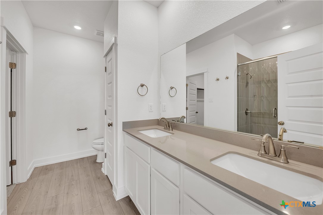 8821 Ponderosa Pine Road Temple, TX 76502 - Photo 8 of 16 Please note: These interior photos are not of the actual home but are from a previously completed home with a similar floor plan. Finishes, features, and layout may vary.*